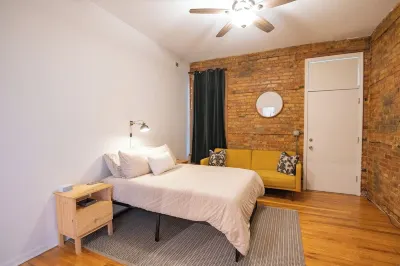 2 Bed Apt in Heart of Logan !