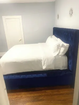 Luxurious 1-bedroom apartment in charming East Orange apartment with AC, WiFi…..