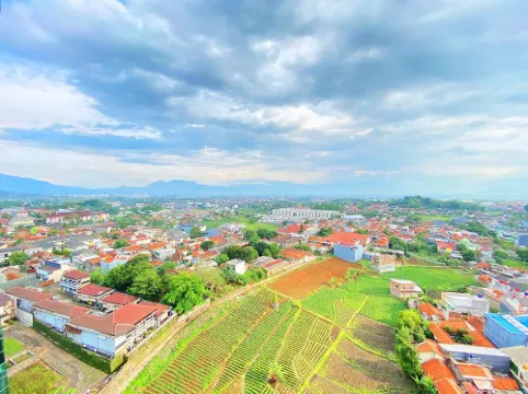 Homey Studio Apartment at Oxford Jatinangor