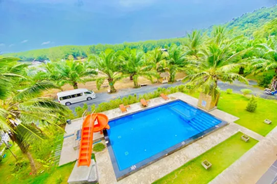 รูปภาพของจันทร์ไพลิน โอมาซ่า