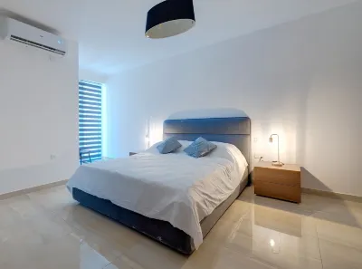 Chic 2Br Apartment, Ideal Location Hotels in Ta' Xbiex
