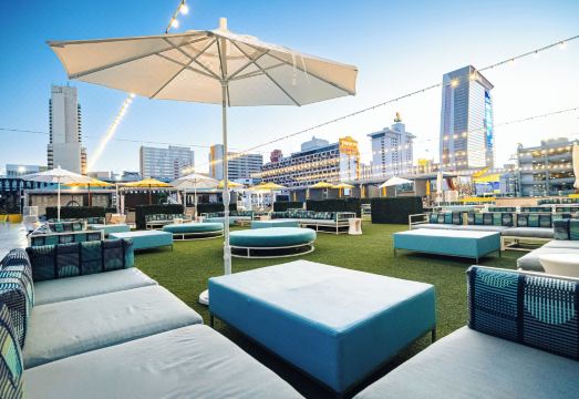 다운타운 그랜드 야외 수영장