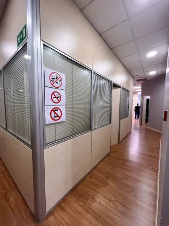 Hostel Acacias Отели рядом с достопримечательностью «Монастырь Энкарнасьон»