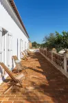Cenoura-Brava Villas & Suites. Hotels in Canaviais