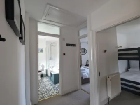 Coble Cottage. By the sea, family and dog friendly