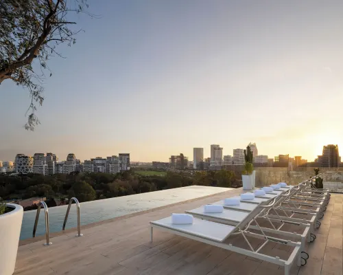 يوروستارز كازا أنفا Hotels near محطة قطار أوازيس