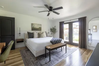 IG-Worthy TX Oasis: Gated Pool + Fire Pit + Putt Putt + Game Room Hotels near Pier 1 Imports