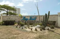 Charming 1-bedroom apartment in wonderful Portmore with AC, WiFi Hotels in 