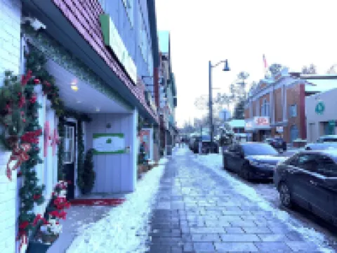 Charming apartment on Main Street