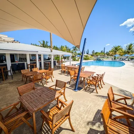 NEW Stunning Ground Floor Beachfront Studio in Coral Beach,  Grand Bahamas