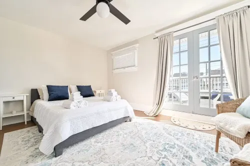 Beachy 3-bedroom house with WiFi and AC in walkable Margate