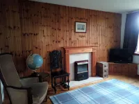 house, village newburgh, ellon. walking distance to beach and golf Các khách sạn ở 