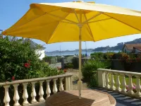 1930s house by the sea for 6 or more people