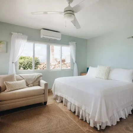 Charming East Guesthouse - Panoramic Sea Views