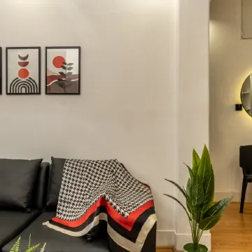 Minimalist Apt at DAC Intl Airport Msg to Avail Special Offer for Flight Catcher