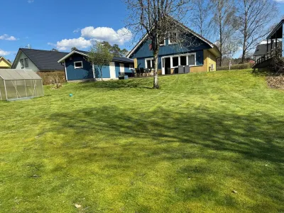 Modern House for 6 People - Close to Gekås Ullared Hotels near Björkekullens naturreservat