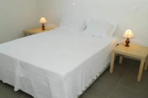 Small Villa with 3 bedrooms,2 bathrooms, AC, wifi,private pool.