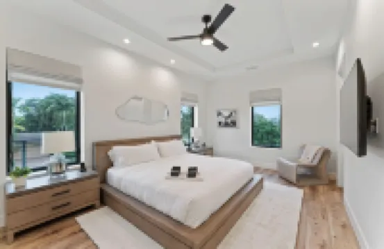 West Palm Beach / Ocean Views, Pool & Hot Tub