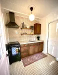 8 mins from U of O, Central/Funky/Fun!