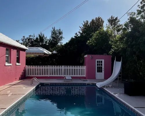 3 bedroom home with pool Hotels in Sandys