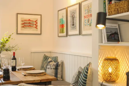 Cherry Tree House - North East Escapes Отели рядом с достопримечательностью «Warkworth Golf Club»