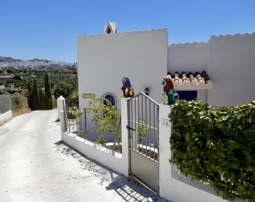 Villa with pool near the mountains of Frigiliana and the beaches of Nerja - 3-Star