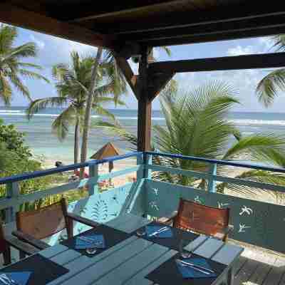 Pretty T3 sea view in Saint-Anne Dining/Meeting Rooms