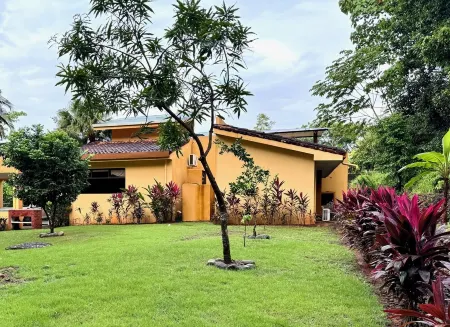 Wildlife Haven near Surf and Sea