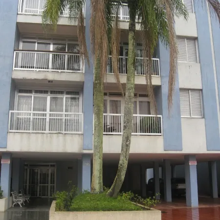 Next to the sea with air conditioning and Wi-Fi Enseada Guarujá(Tortuga)shops on the doorstep!Secure