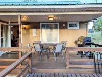 Treehouse Hideaway - Your Home Away from Home