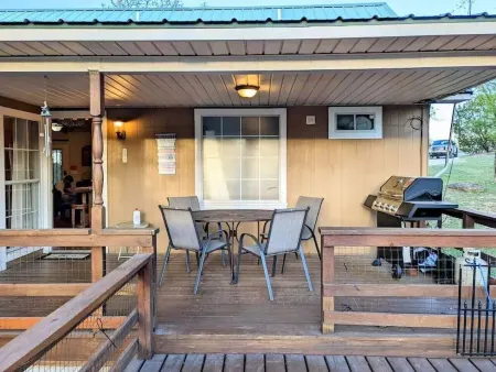 Treehouse Hideaway - Your Home Away from Home