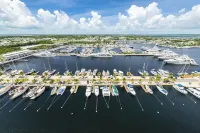 Viking Yacht Getaway in the Keys !!NEW LOCATION!! !!Tons of Amenities!!