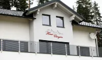 Haus Clarysse: Dream House to Relax After Exploring Nature, With Summer Card! Hotel a Schladming
