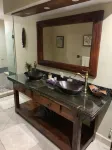 10th Floor Beachfront Luxury Condo Bayview Grand