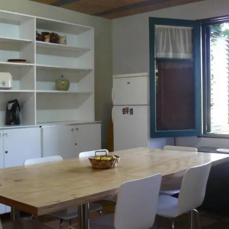 Vilagarcia De Arousa: House with garden, near the sea.
