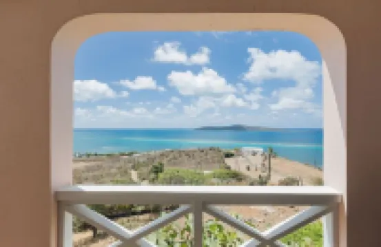 Charming East Guesthouse - Panoramic Sea Views