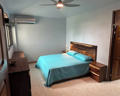 Beachfront Ocean View 2-bedroom condo in Playa Junquillal with WiFi, AC Hotels in Junquillal