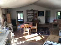 Dream holidays in the blue house surrounded by nature and animals Hotels in Montpont-en-Bresse