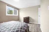 New Modern Condo | Steps from Rogers Place and Macewan University!