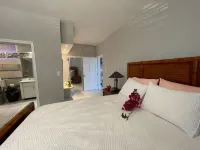 Breathtaking Island Views, Excellent Proximity to Major Beaches and More