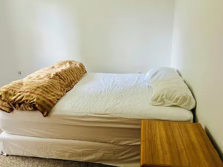 Home Away from Home in Victoria (centrally located) Отели рядом с достопримечательностью «Continuing Studies at UVic»