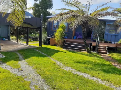 Seaside Beach Studio Loft, Sheltered Garden and Cycle Trail Access. Great Value. 카터스 비치 호텔