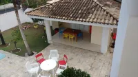 Casa, 4 Quartos em Vilas do Atlântico a 300 mt Praia, Piscina e Suítes Completas