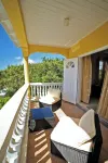 Modern Villa - UpstairsSt Philip Barbados, 5 min from Airport, AC, Wifi Parking Hotel a Work Hall