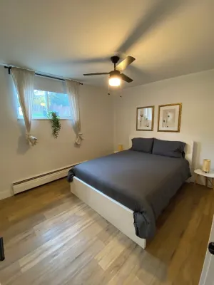 ENTIRE 1 BEDROOM APARTMENT by UW RESEARCH PARK 콜럼비아 호 주변 호텔