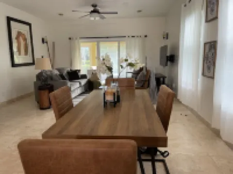 Located in the heart of Grace Bay and minutes away from the Grace Bay Beach.