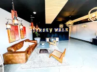 Downtown Luxury Apartment