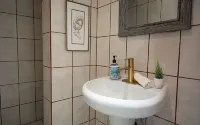 BEACHFRONT Relaxation 1 Bedroom Apt
