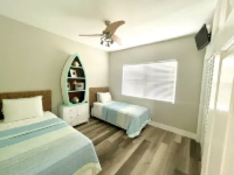 Boaters Waterfront Paradise. Dock included! Now with StarLink Wifi