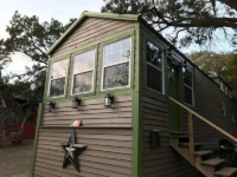 LoneStar Cabin @ HomeAway Ranch